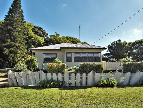 3 Ford Street, Rockville QLD 4350