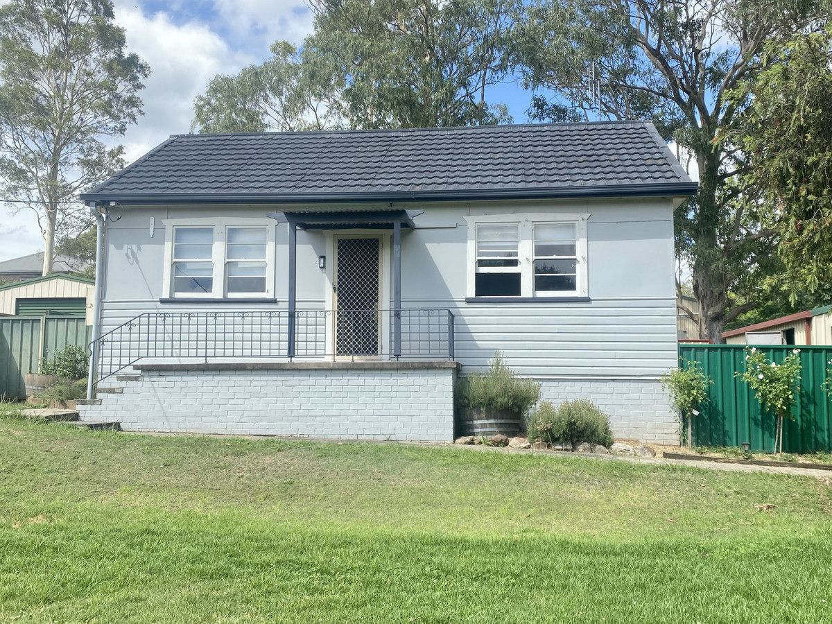 3 bedrooms House in 4 Reid Street NORTH ROTHBURY NSW, 2335