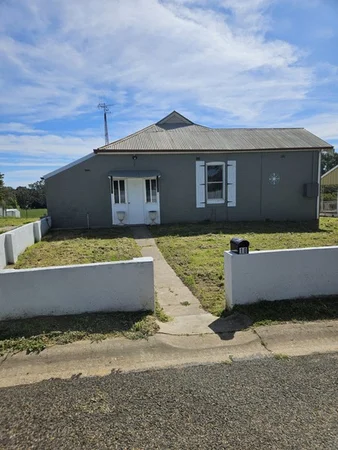 Primary image of 10 Neila Lane, Cowra NSW 2794