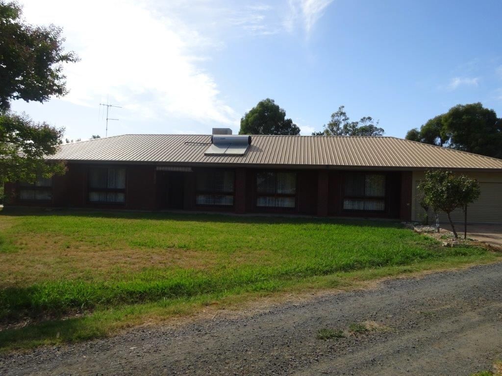 18 MEW LANE, Bamawm VIC 3561, Image 1