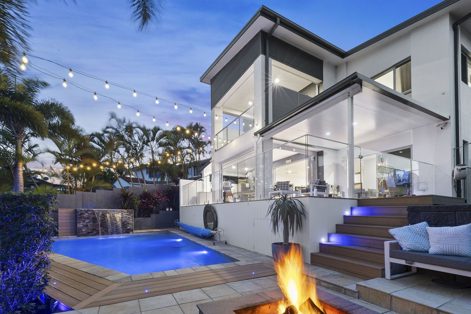 5 bedrooms House in 368 Rio Vista Boulevard MERMAID WATERS QLD, 4218