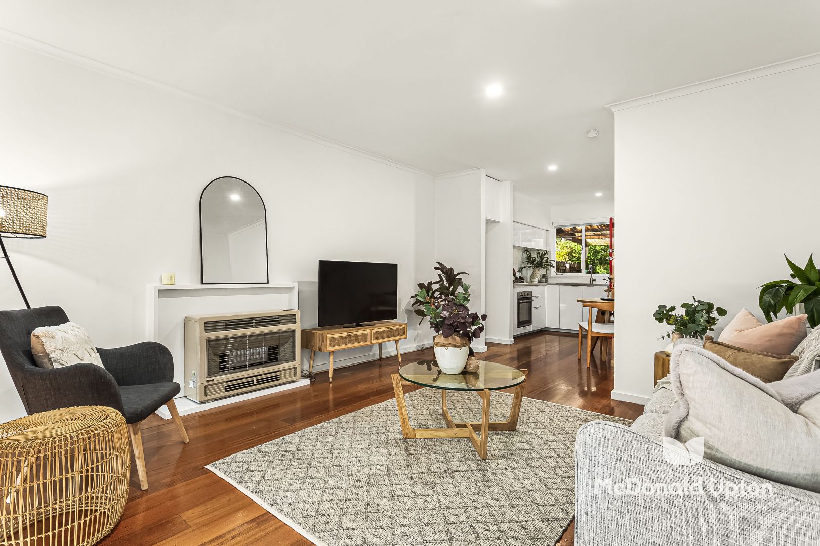 4/207 Napier Street, Essendon VIC 3040, Image 1