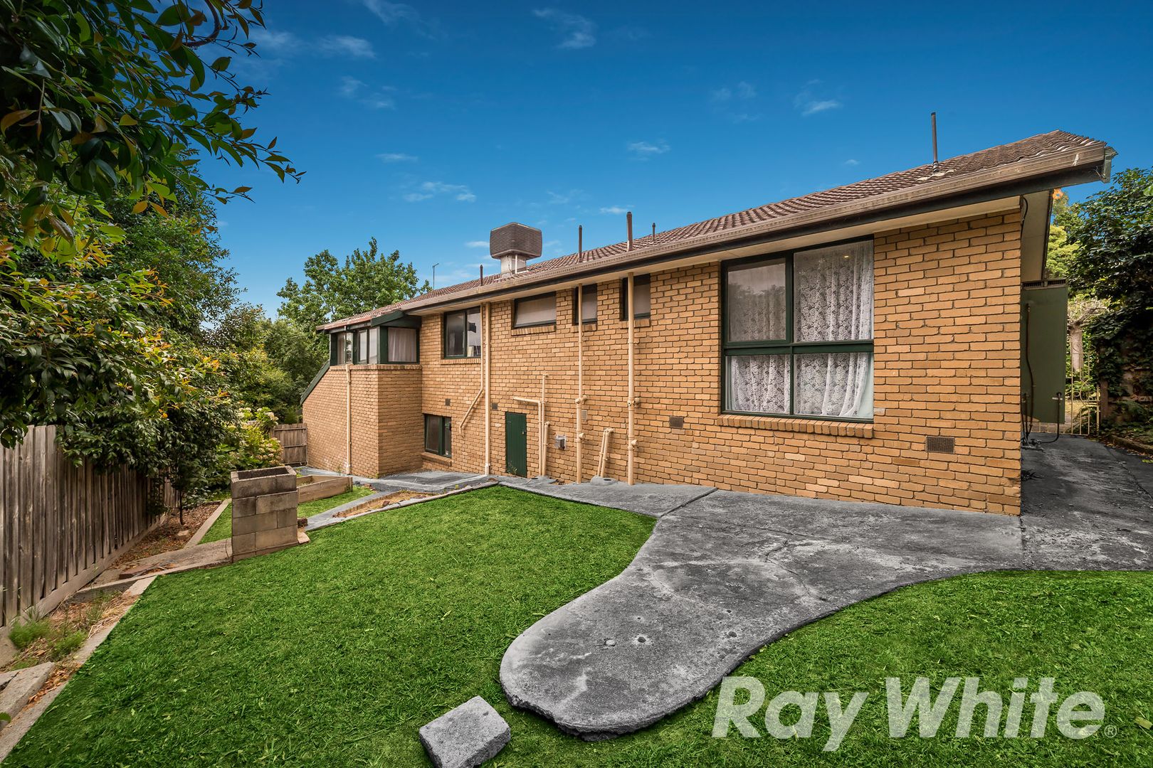 21 Wonthulong Drive, Bayswater North VIC 3153, Image 2