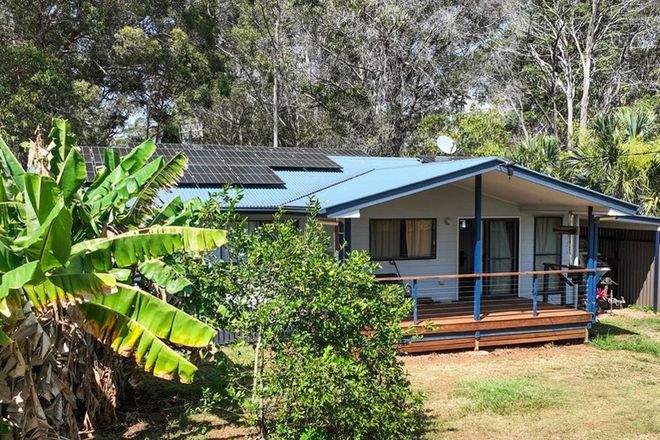 Picture of 8 Taylor Street, RUSSELL ISLAND QLD 4184