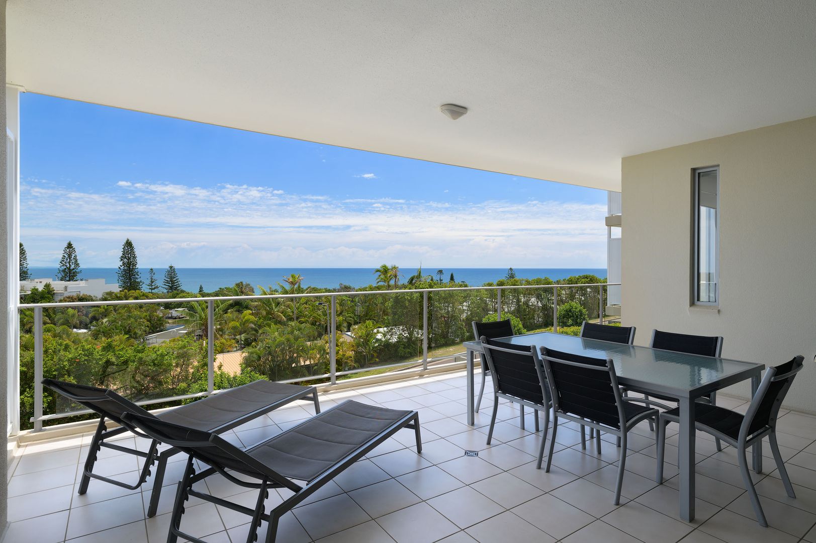 4/3-5 Ocean View Parade, Rainbow Beach QLD 4581, Image 2