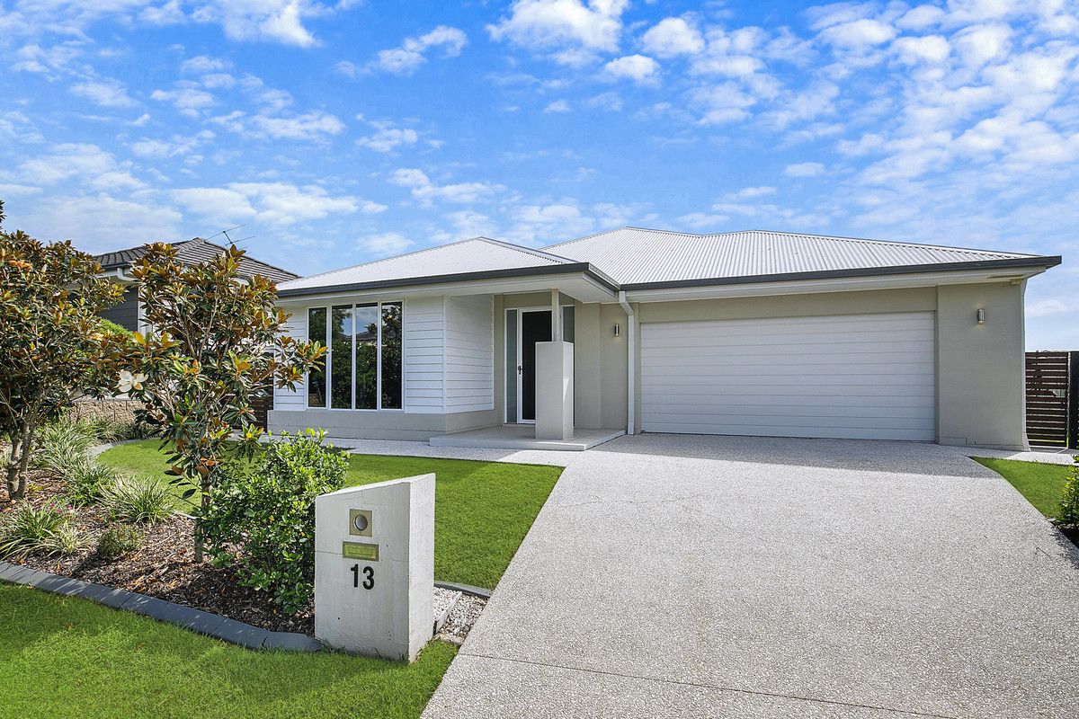 3 bedrooms House in 13 Caspian Parade WARNER QLD, 4500