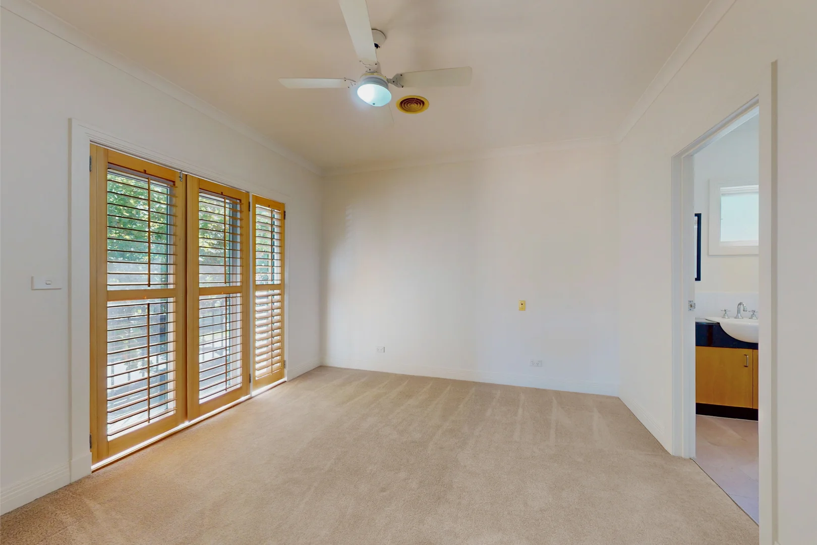 Additional image 8 of 1/122 Mitford Street, Elwood VIC 3184