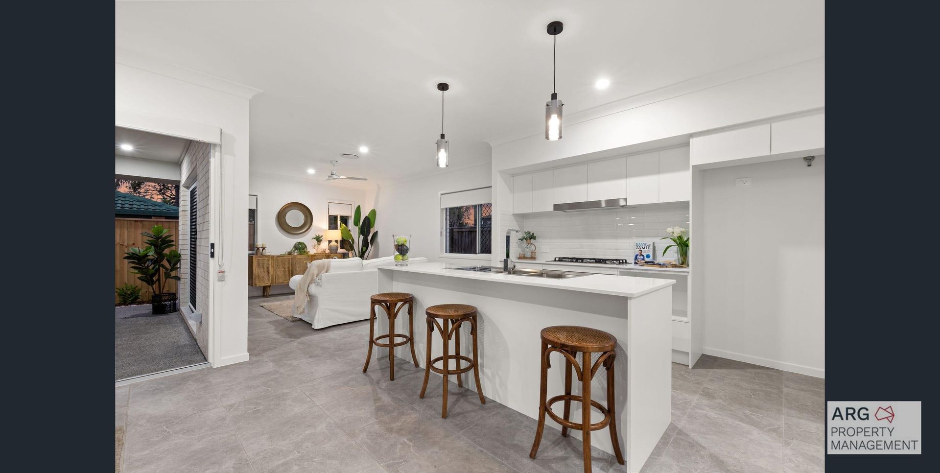 9 Diamond Avenue, Kallangur QLD 4503 House For Rent 680 Domain