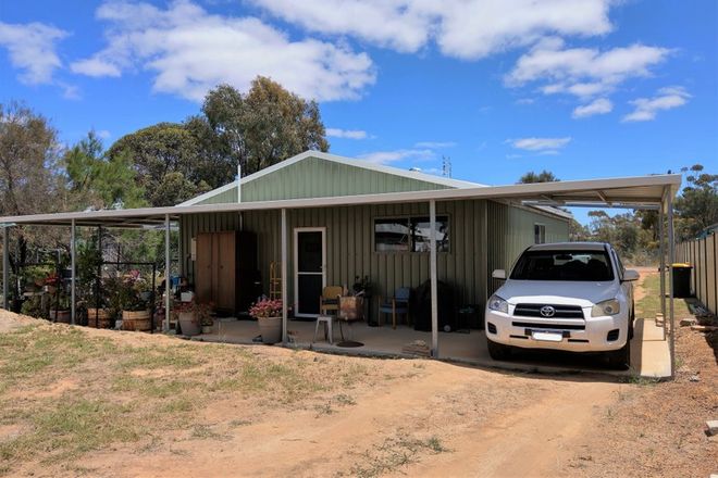 Picture of 30 Bath Street, KUKERIN WA 6352