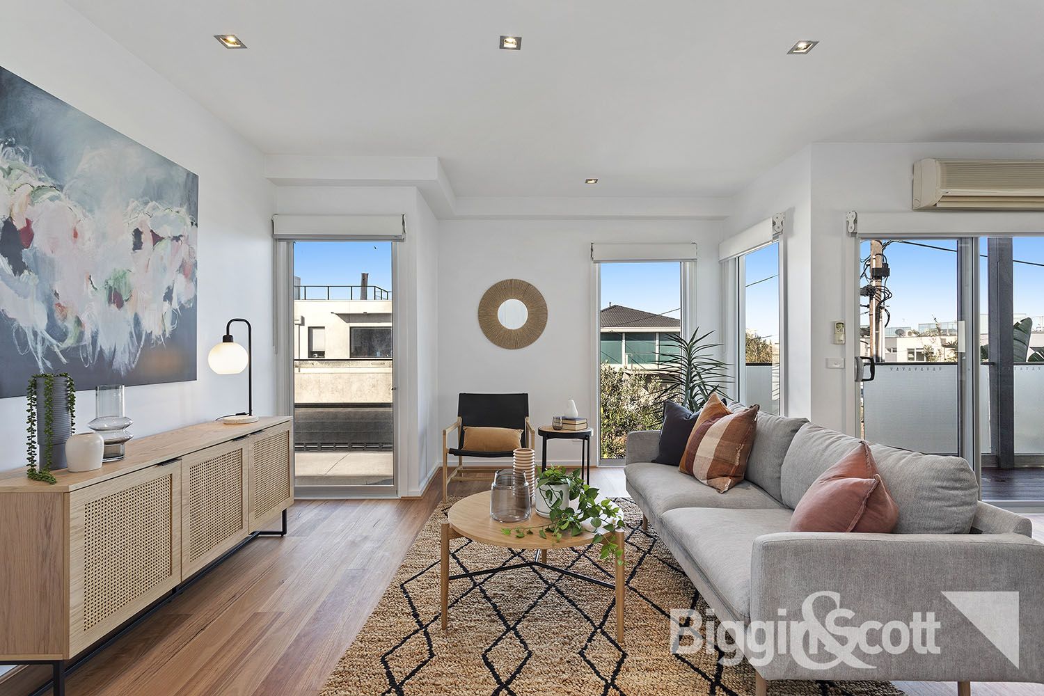 3 bedrooms Townhouse in 1/3 Harding Avenue BONBEACH VIC, 3196