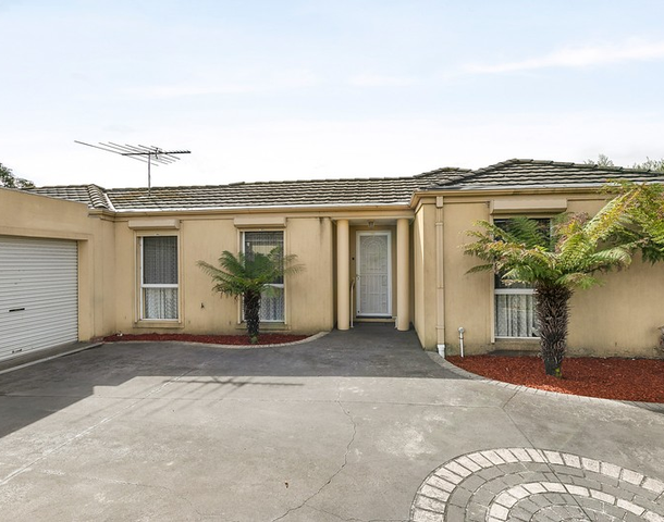 3/4 Finchley Avenue, Glenroy VIC 3046