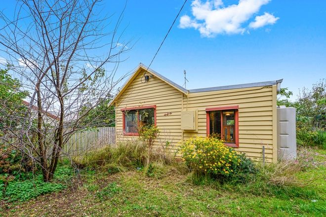 Picture of 2 Norman Road, DROUIN VIC 3818