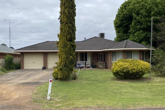 Picture of 38 LAIDLAW AVENUE, EDENHOPE VIC 3318