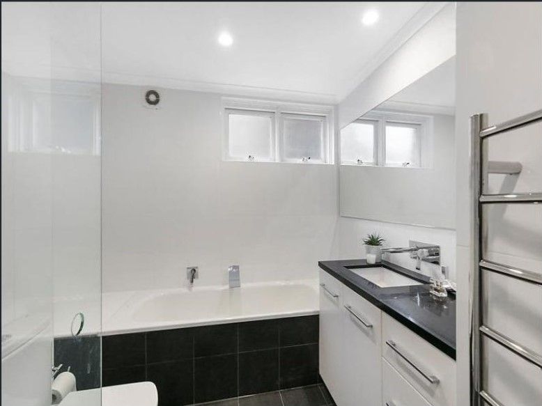 2 bedrooms Apartment / Unit / Flat in 16/10 Kissing Point Road TURRAMURRA NSW, 2074