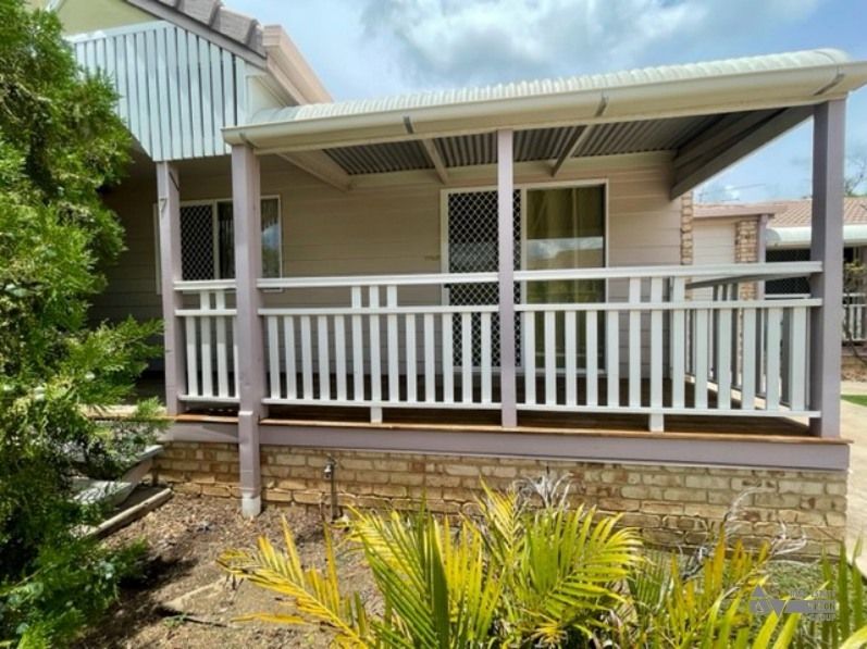 3 bedrooms Apartment / Unit / Flat in Unit 7/24 Riverview St EMERALD QLD, 4720