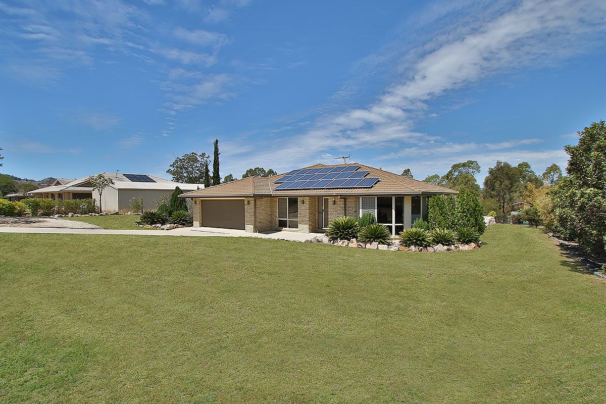 24 Pat Slattery Place, Lowood QLD 4311, Image 0