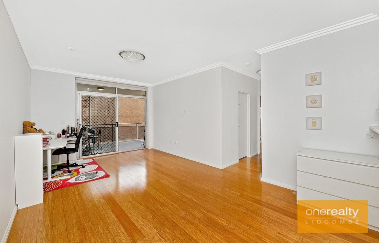 3 bedrooms Apartment / Unit / Flat in 11/9-11 Samuel street LIDCOMBE NSW, 2141