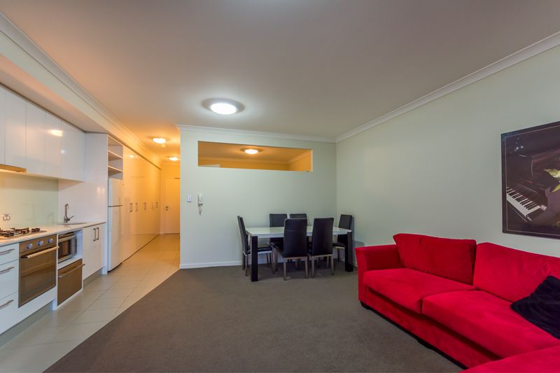 103/21 Malata Crescent, Success WA 6164, Image 2