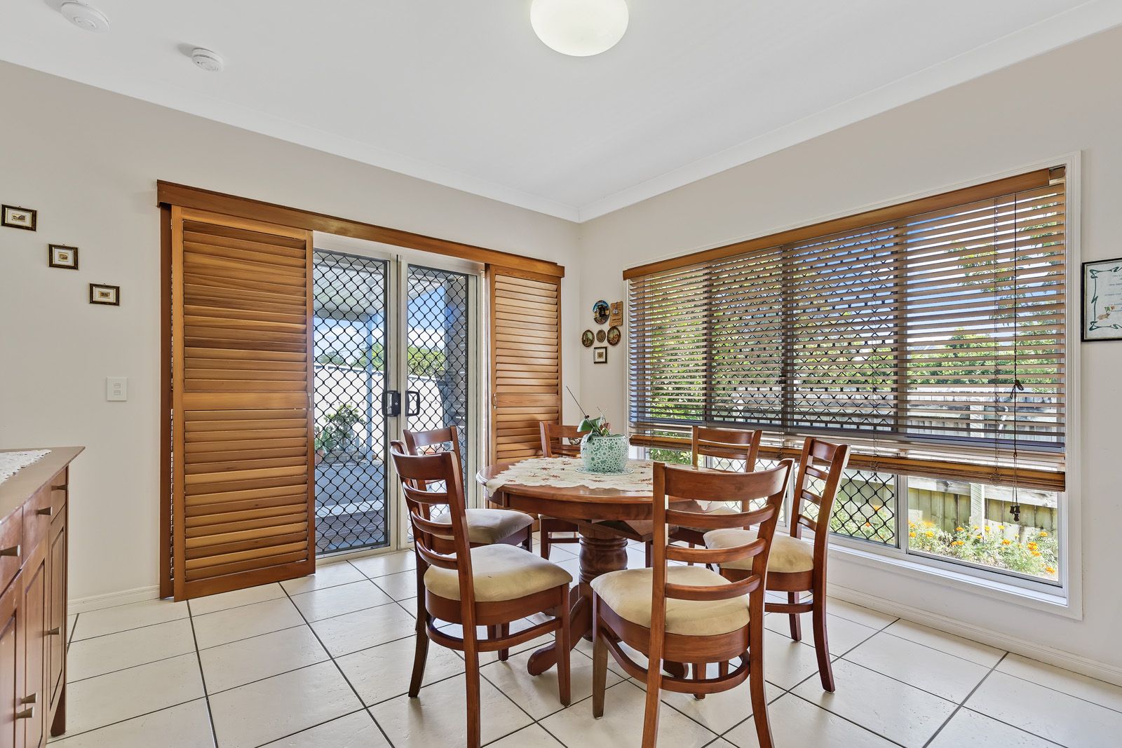 4 Huntley Place, Caloundra West QLD 4551, Image 2