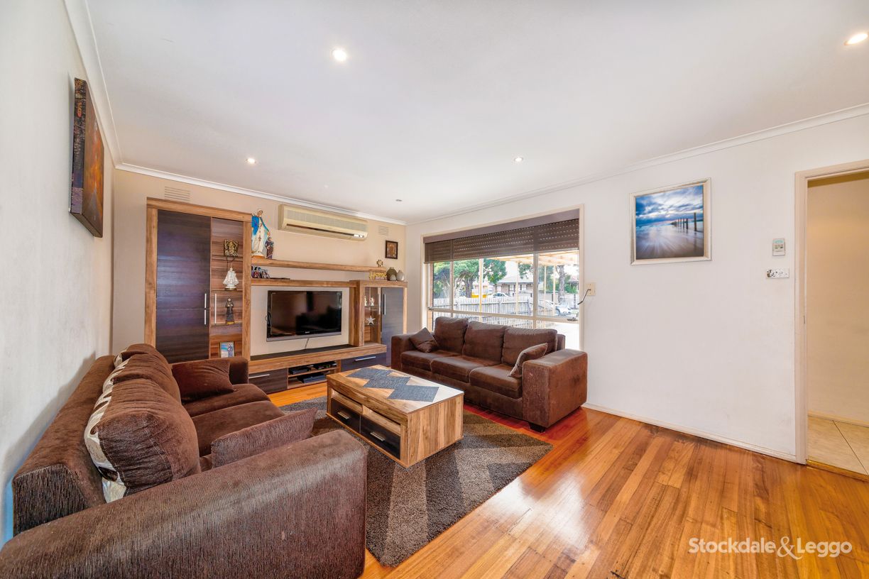 41 Payne Street, Gladstone Park VIC 3043, Image 2