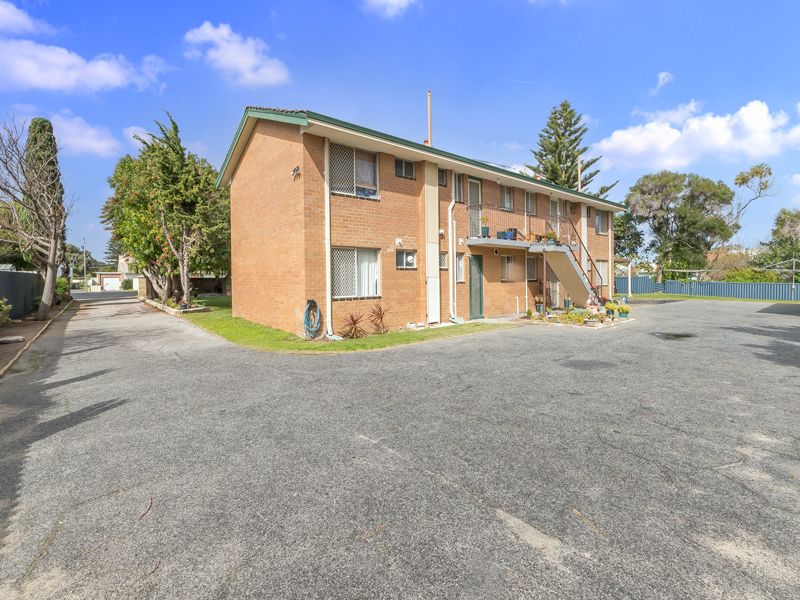3 bedrooms Apartment / Unit / Flat in 1/171-173 Safety Bay Road SHOALWATER WA, 6169