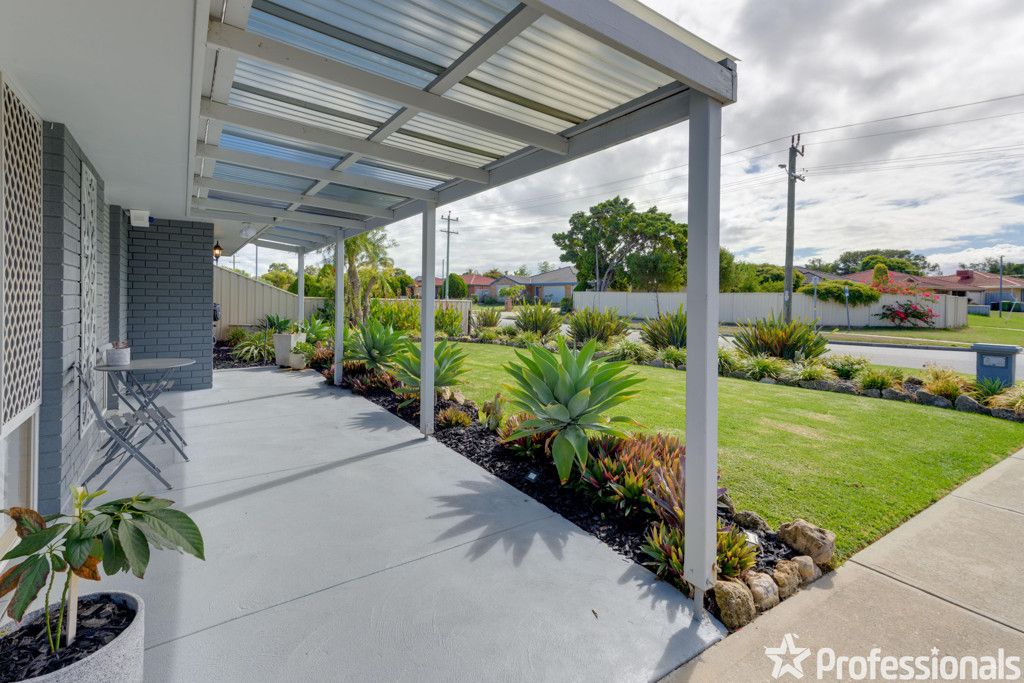 12 Murchison Road, Cooloongup WA 6168, Image 2