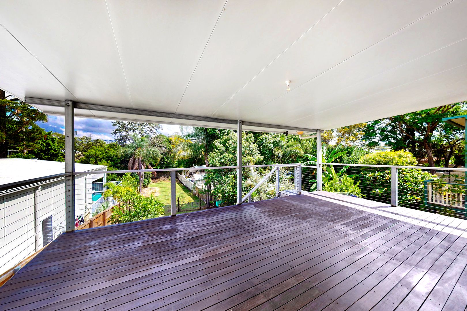 2 bedrooms House in 22 Raff Avenue HOLLAND PARK QLD, 4121