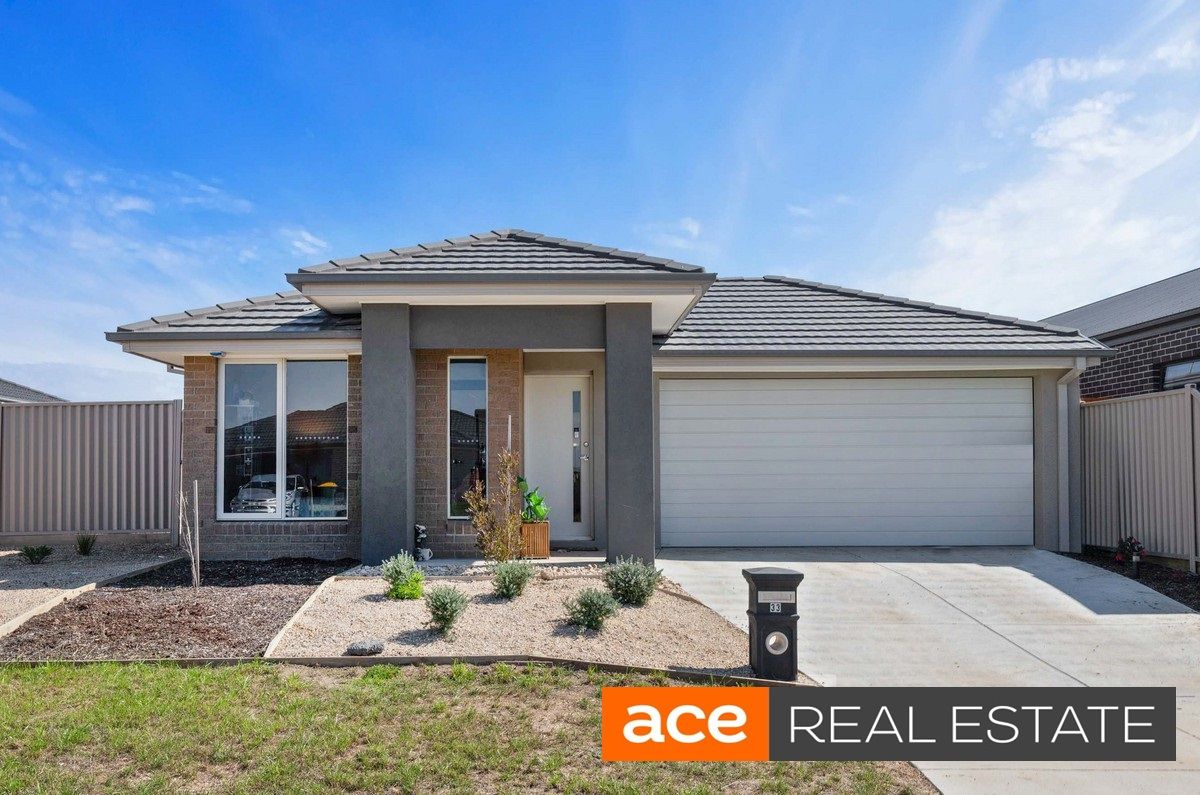 4 bedrooms House in 33 Silver Leaf Way WINTER VALLEY VIC, 3358
