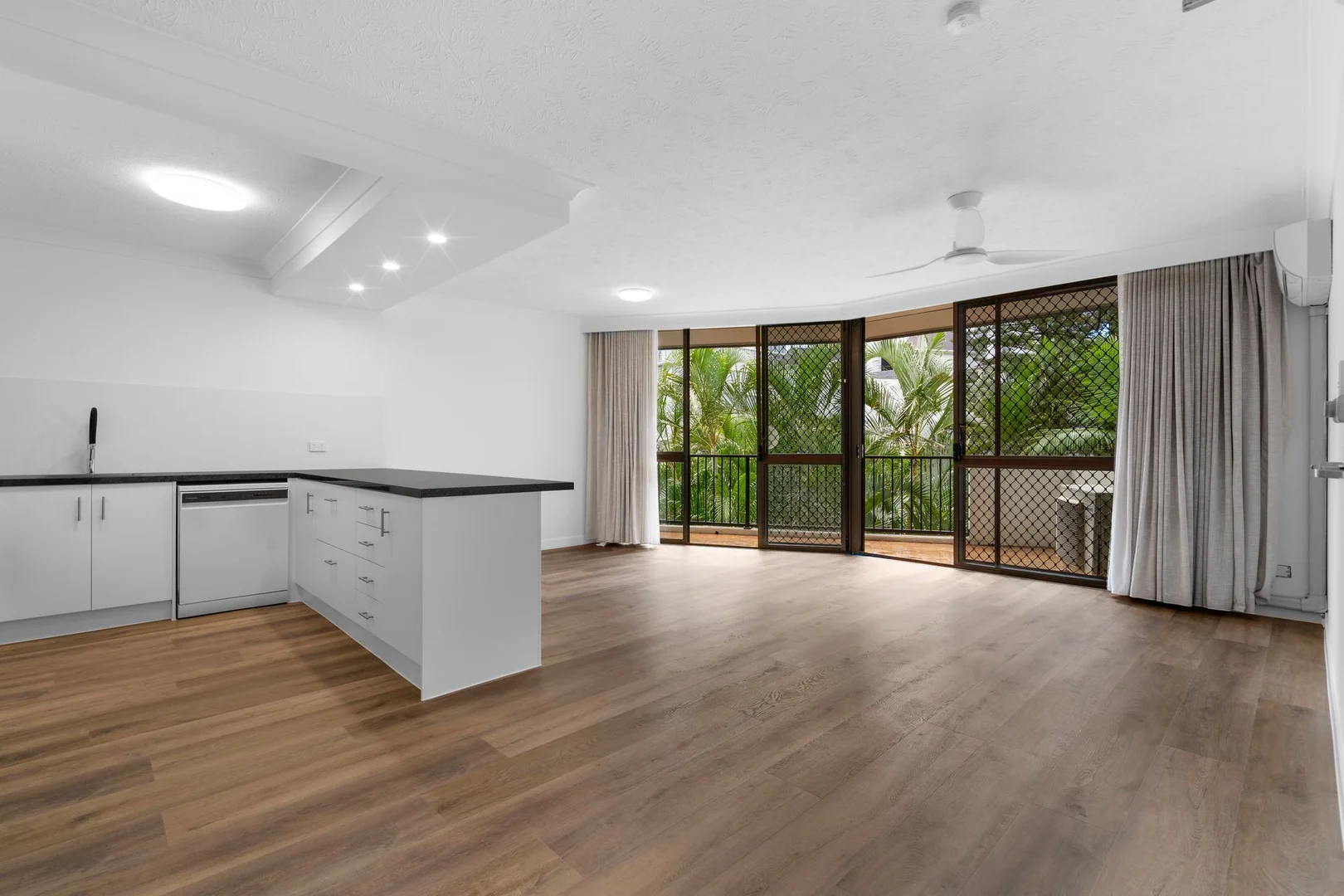 Additional image 16 of 17/117 Old Burleigh Road, Broadbeach QLD 4218