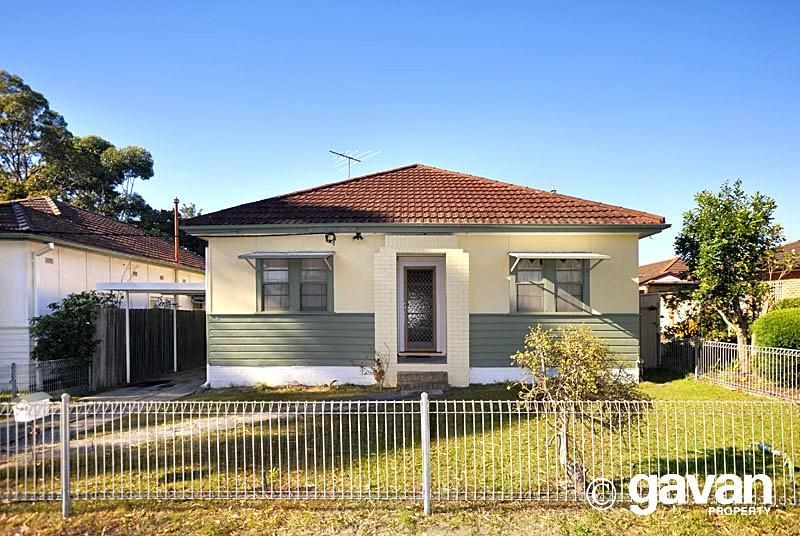 74 Greenacre Road, CONNELLS POINT NSW 2221, Image 2