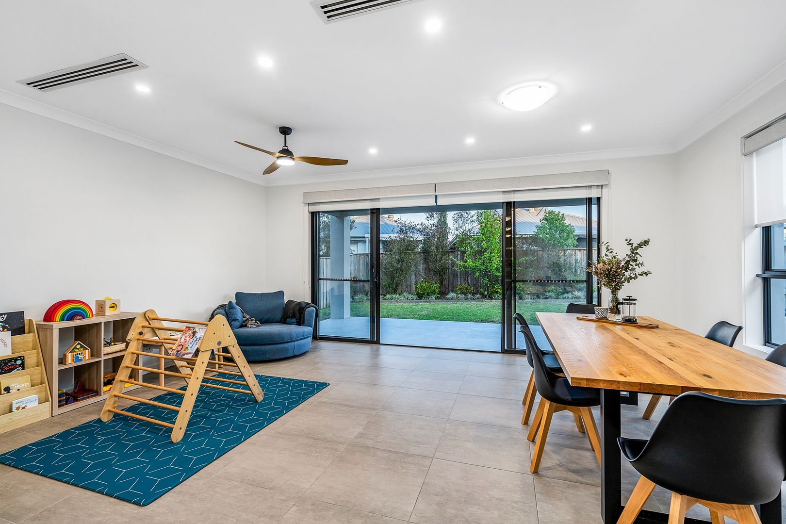 13 Travertine Grove, Gables NSW 2765, Image 2