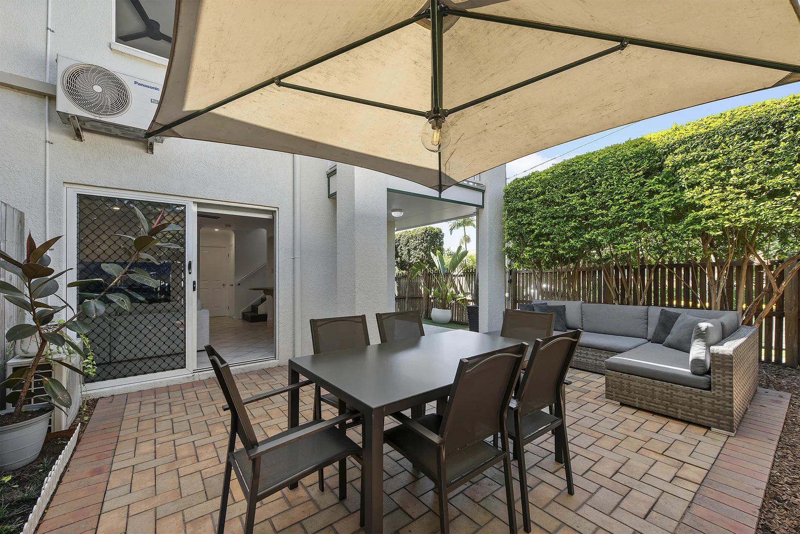 Additional image 2 of 1/80 Victoria Terrace, Greenslopes QLD 4120