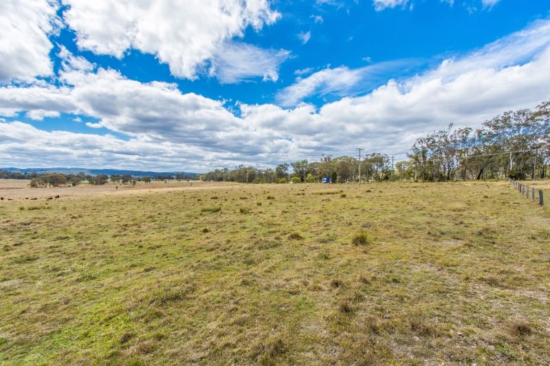 7 New England Highway, Crows Nest QLD 4355, Image 2