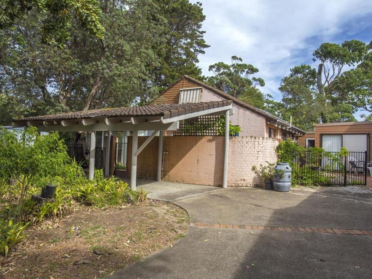 15 Larmer Close, Broulee Property History & Address Research Domain
