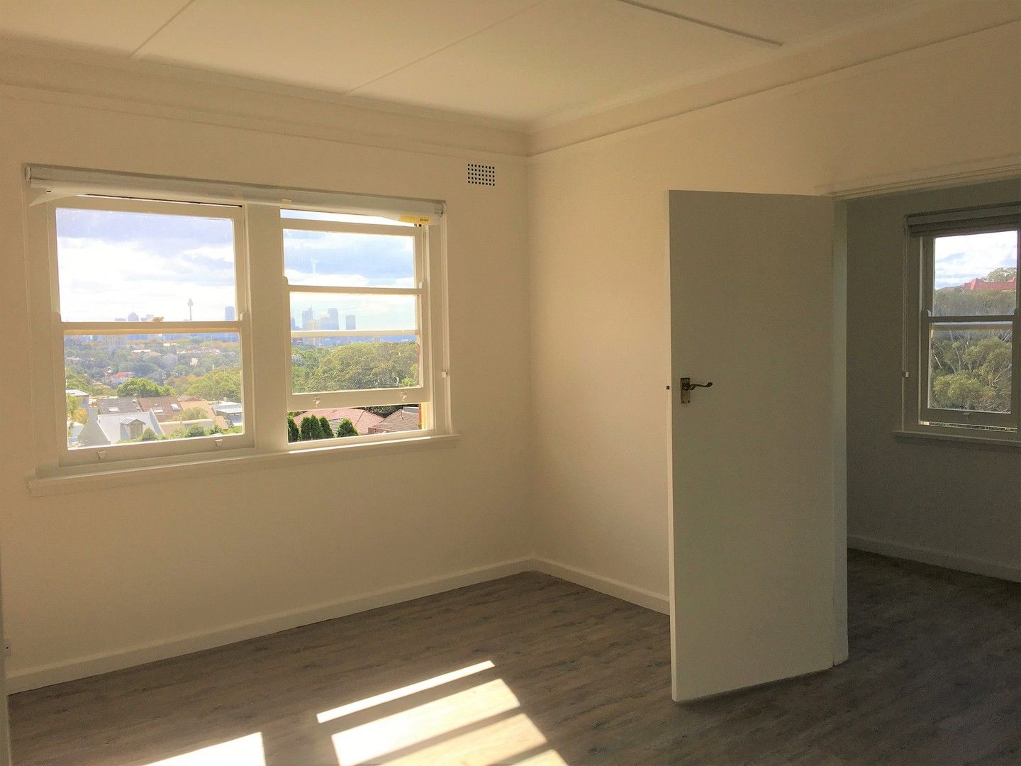 2 bedrooms Apartment / Unit / Flat in 9/124 Old South Head (near Corner Edgecliff Rd) Road BELLEVUE HILL NSW, 2023