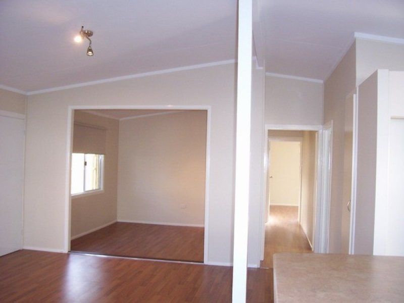 13 Centenary Drive, Hollywell Property History & Address Research