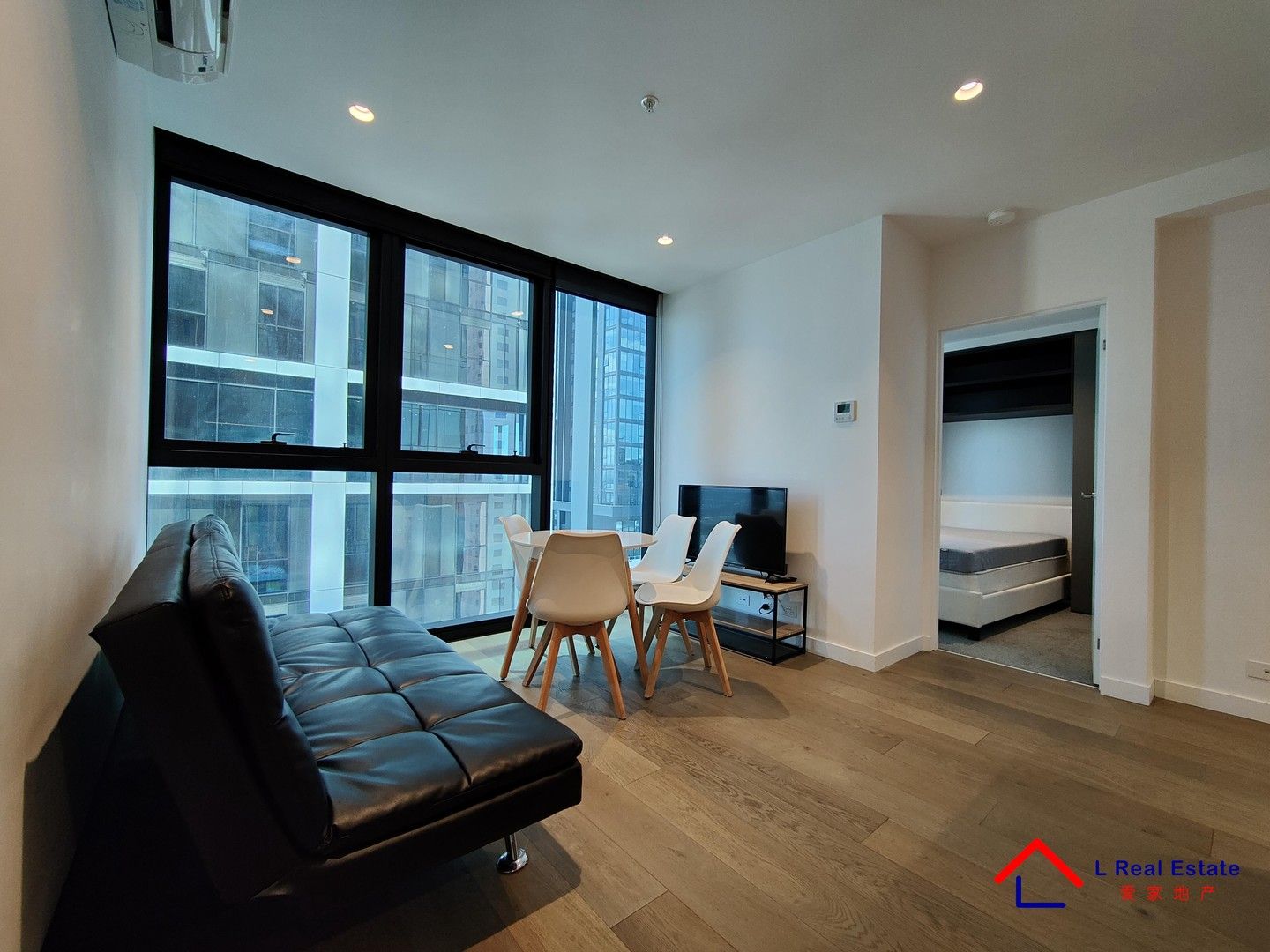 2 bedrooms Apartment / Unit / Flat in 2501/462 Elizabeth St MELBOURNE VIC, 3000