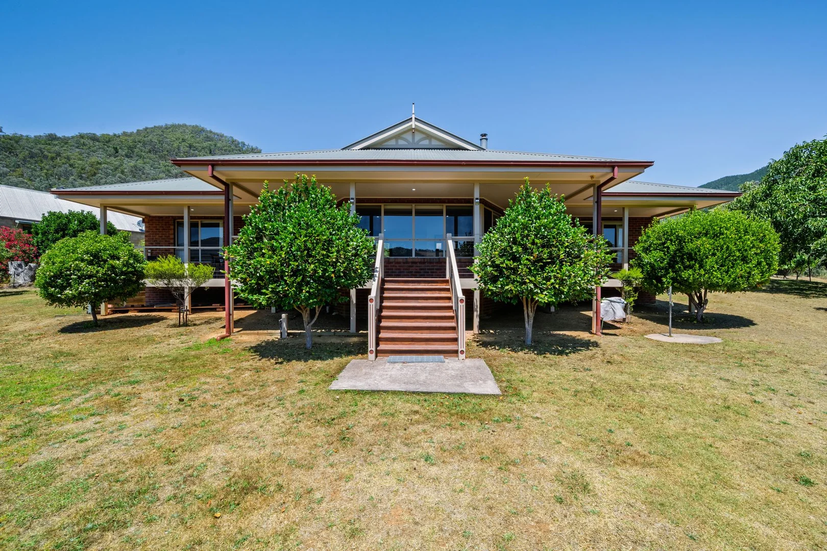 Additional image 22 of 1 James Close, Bright VIC 3741