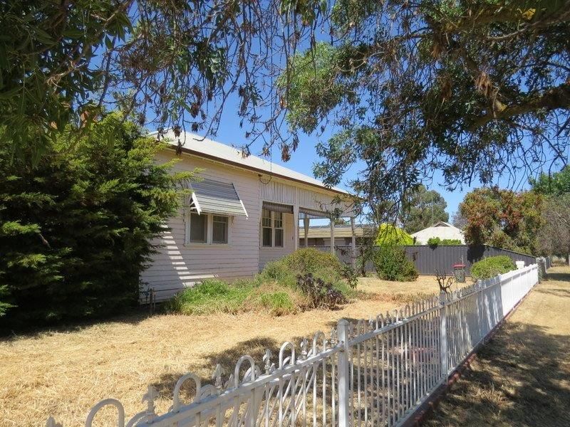 7 Menzies Street, Charlton VIC 3525, Image 1