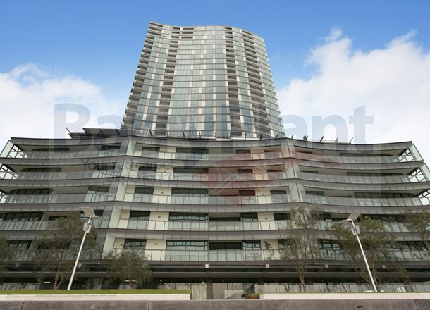 245/8 Waterside Place, Docklands VIC 3008