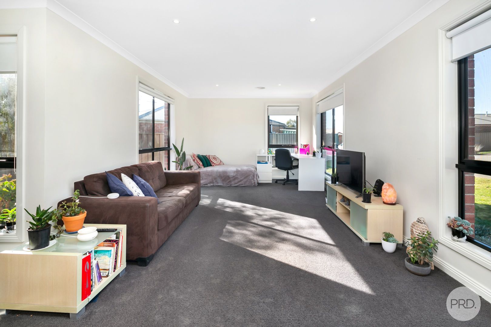 33 Ashwood Gardens, Mitchell Park VIC 3355, Image 2