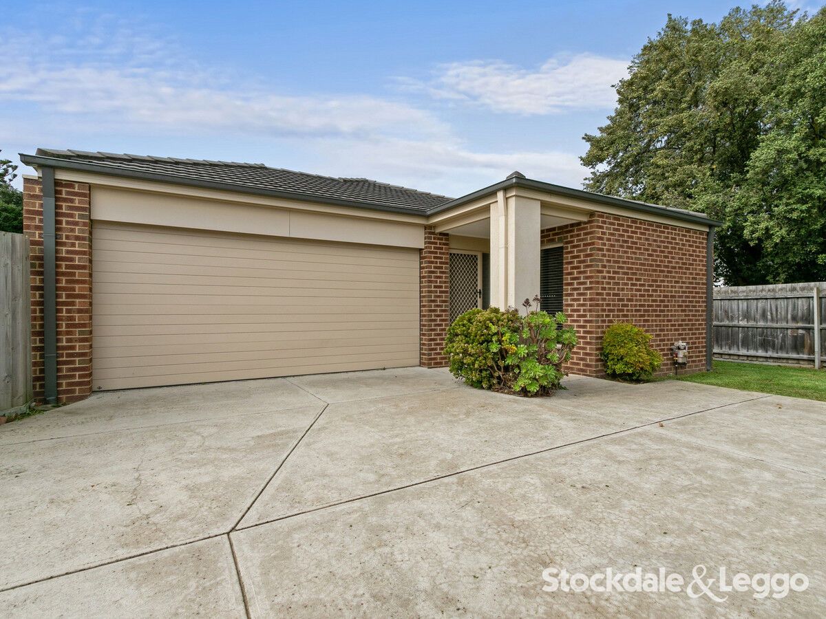 3 bedrooms House in 5A McCallum Court TRARALGON VIC, 3844