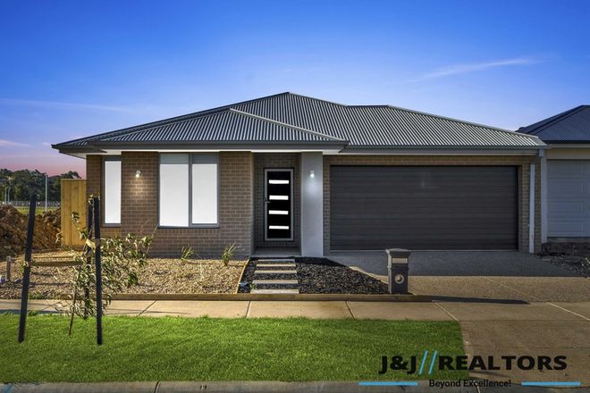 Picture of 33 Wattle Crescent, BEACONSFIELD VIC 3807