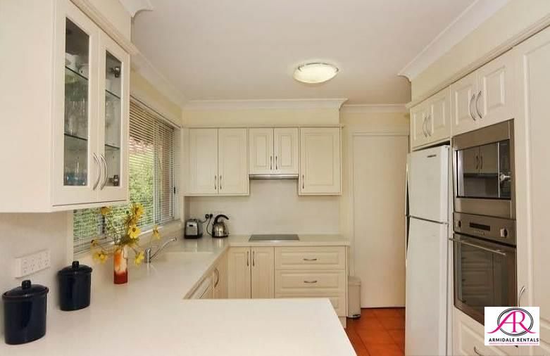 16 Merinda Place, Armidale NSW 2350 House For Rent 620 Domain