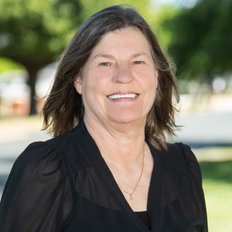 Tracey Oliver, Principal