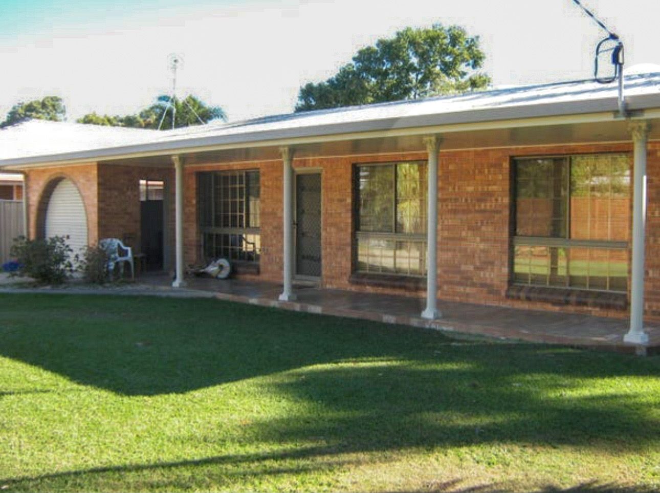 6 Joyce Avenue, Lammermoor QLD 4703 House For Rent 550 Domain