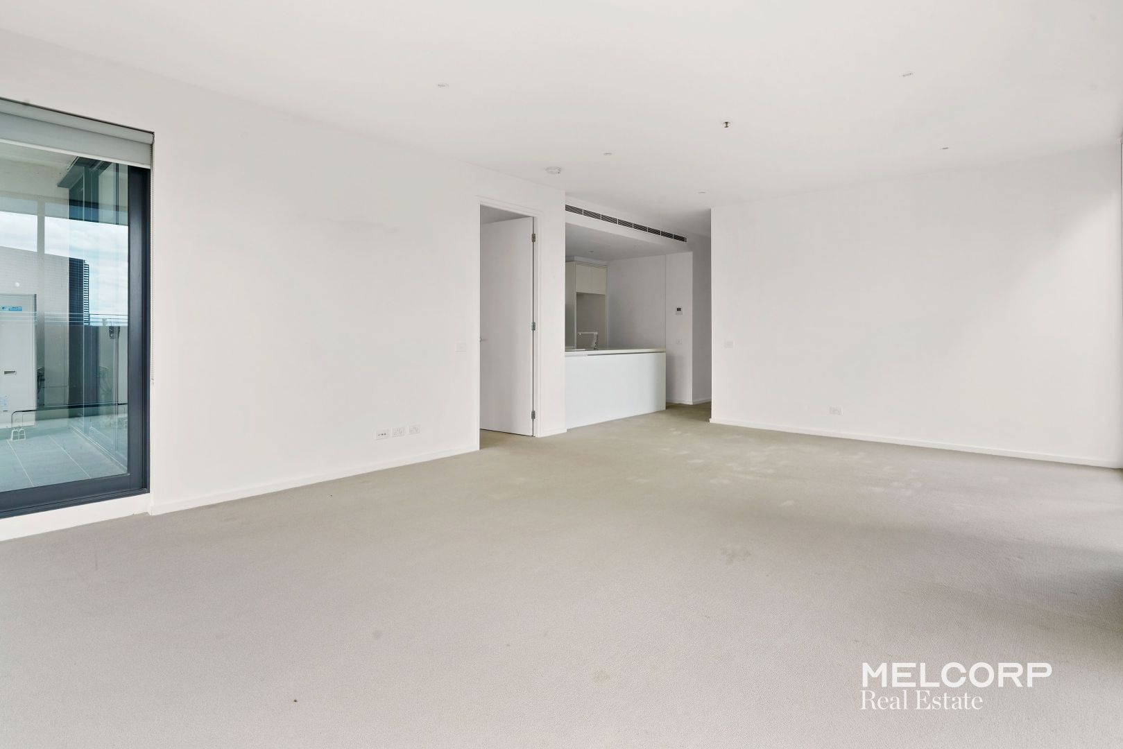 2405/27 Therry Street, Melbourne VIC 3000, Image 2