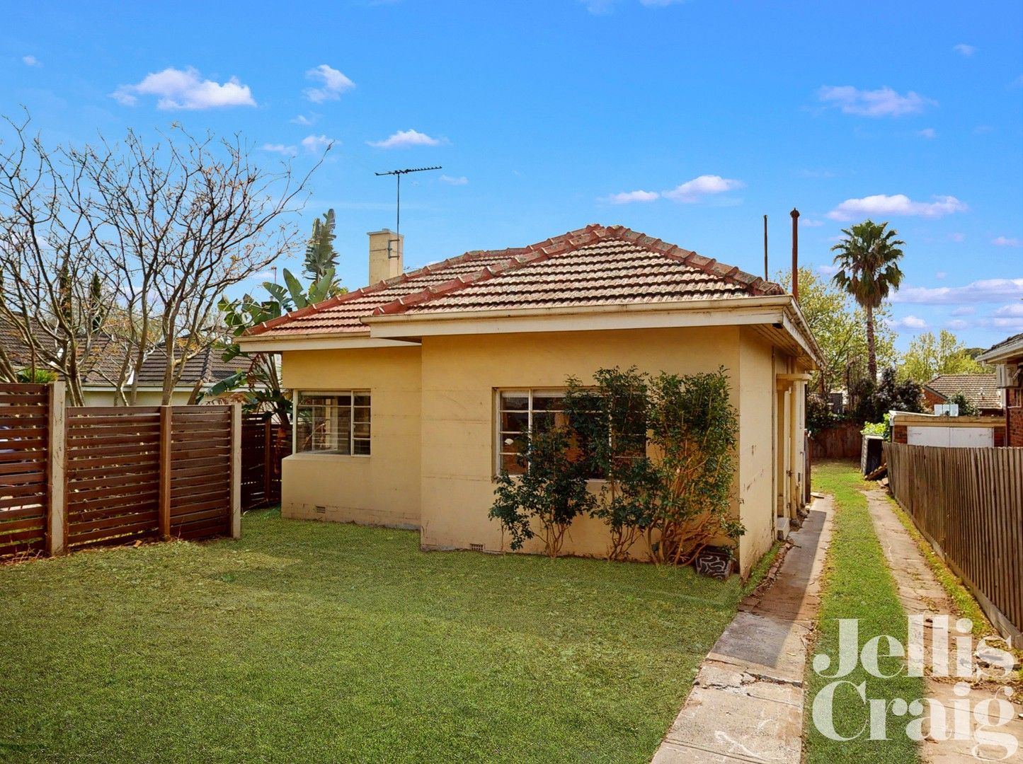 39A St Helens Road, Hawthorn East VIC 3123 House For Rent 550 Domain