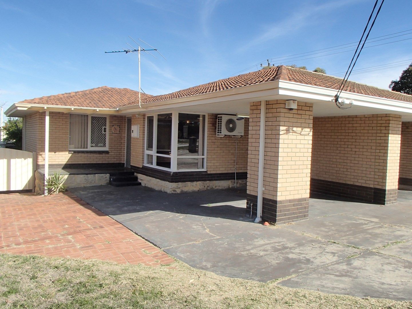 2 bedrooms Duplex in 2b Dallington Crescent BALGA WA, 6061