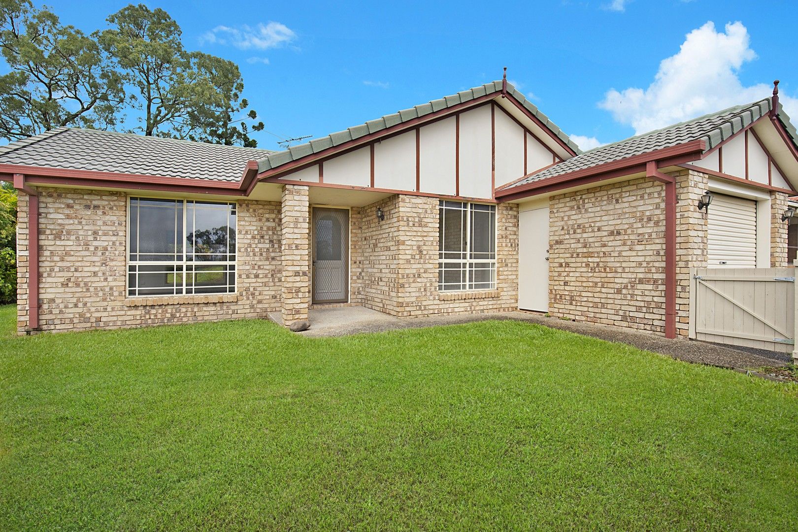 4 bedrooms House in 51 Jessie Crescent BETHANIA QLD, 4205